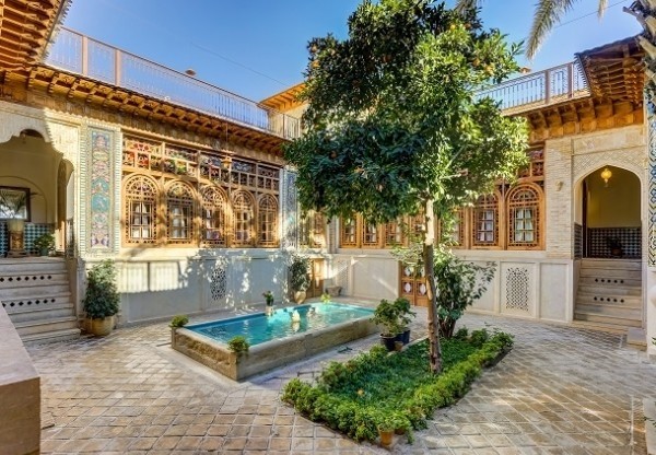 نمای اقامتگاه اقامتگاه سنتی ایران مهر شیراز